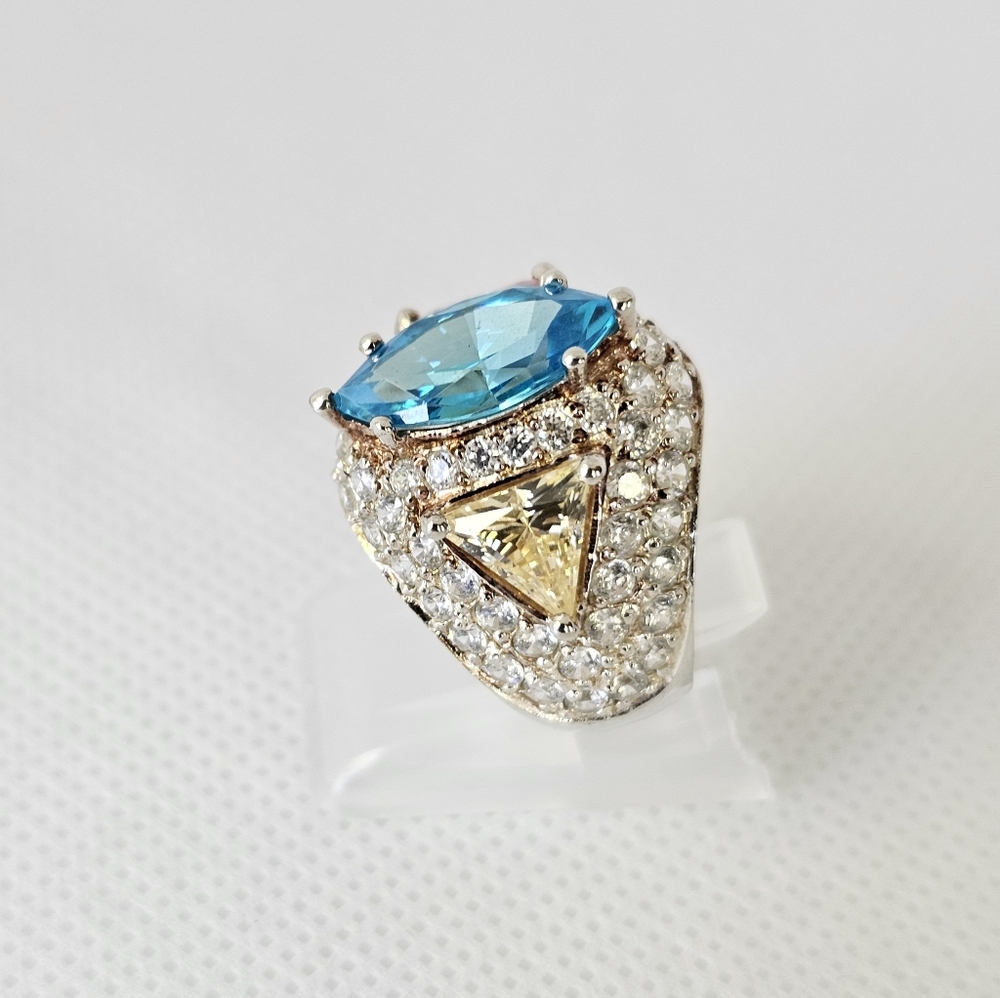 Authentic Victoria Wieck Absolute Ring Sterling Silver Size 7 - Picture 3 of 8
